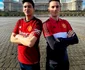 Fanii lui Manchester United, în fața Palatului Parlamentului din Bucuresti. Foto MUFC