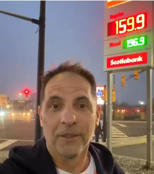 Dan Negru uimit de preturile mici din Canada, din benzinarii 