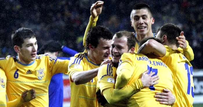 Naţionala Ucraine se bucură de victorie. FOTO Uefa.com