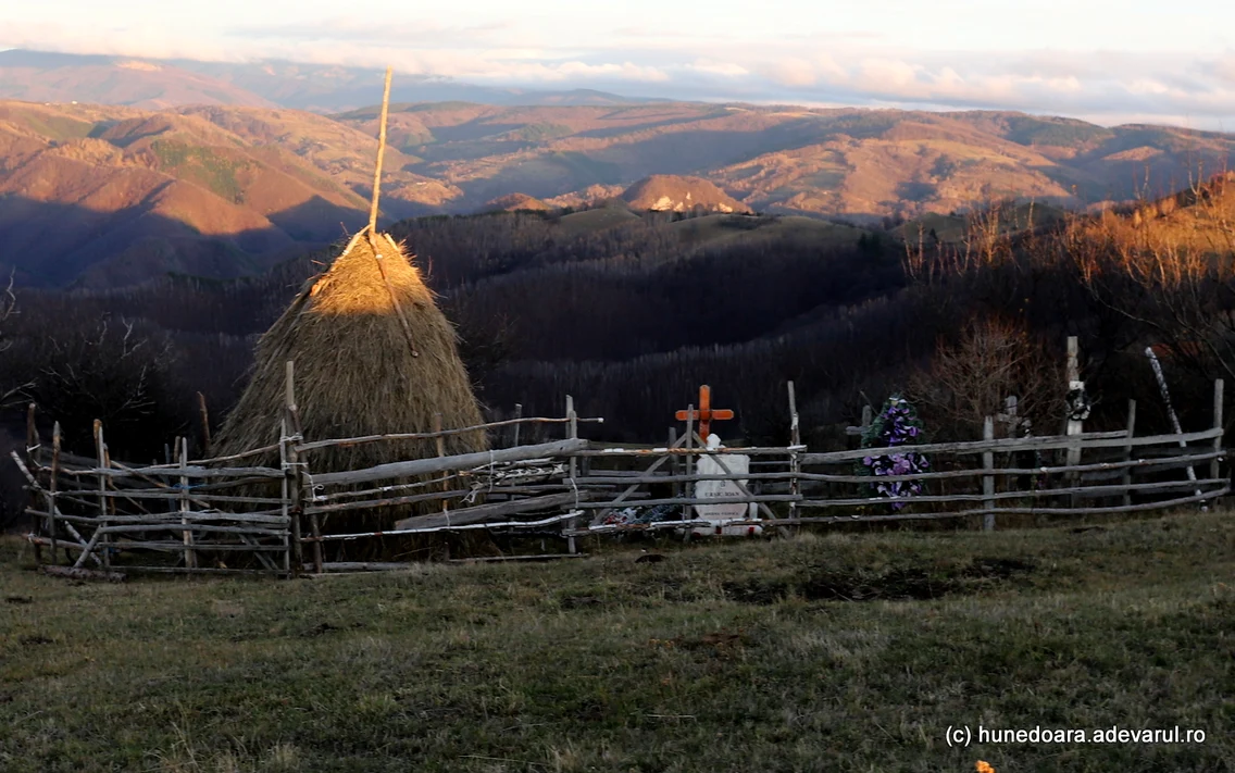 Satul Ursici  Foto Daniel Guță (175) JPG