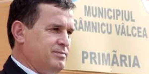 Vâlcea Mircia Gutău primarul municipiului Râmnicu Vâlcea Foto justitiecurata ro