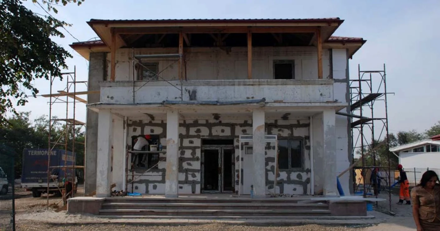 Căminul Cultural Poiana se va transforma într-o instituţie emblemeatică pentru comună