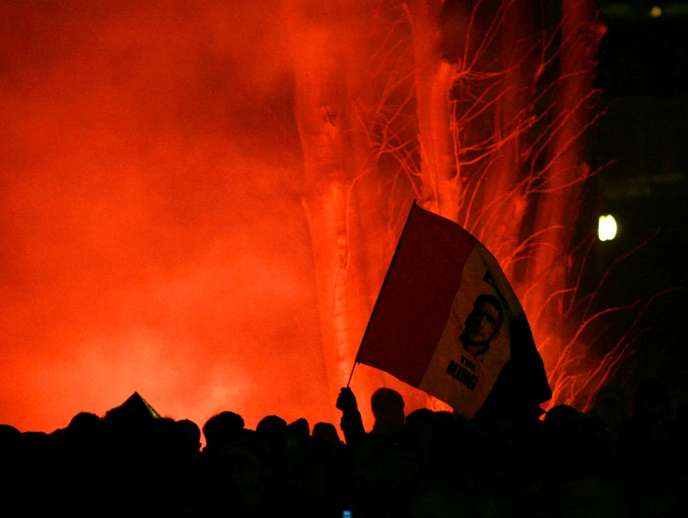 
    Atmosfera incendiară în tribune le meciurile jucate de Eric Cantona  