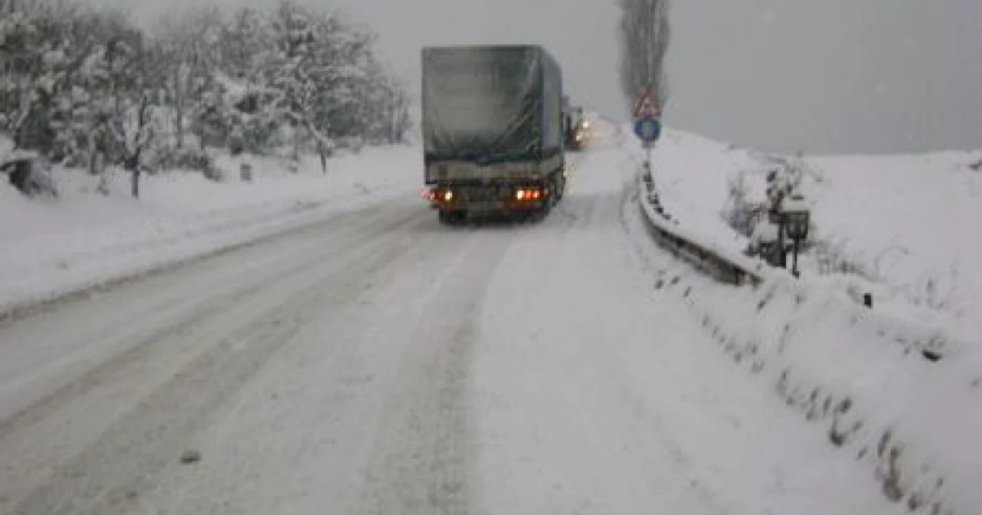 Timp de două zile va fi viscol şi ninsoare în Mehedinţi