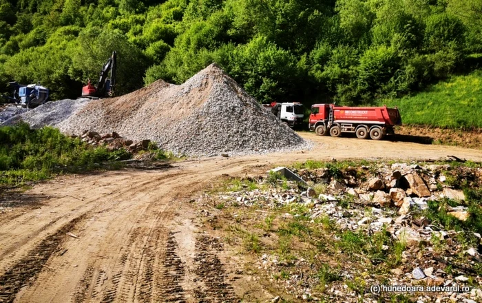 drum spre vadu dobrii hunedoara foto daniel guta adevarul