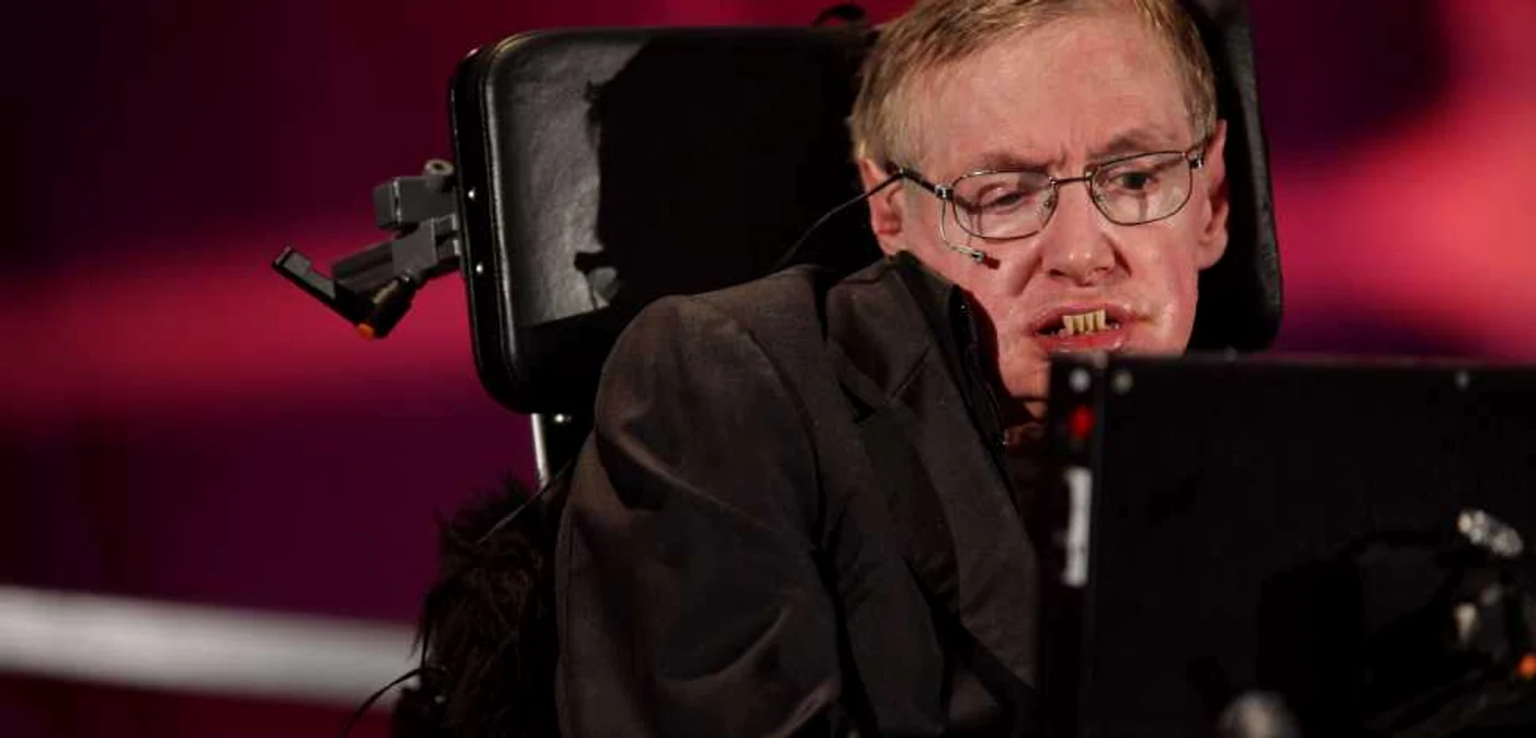 
		    Stephen Hawking nu a fost împiedicat de boală în a deveni cel mai renumit fizician în viață. FOTO: Mediafax