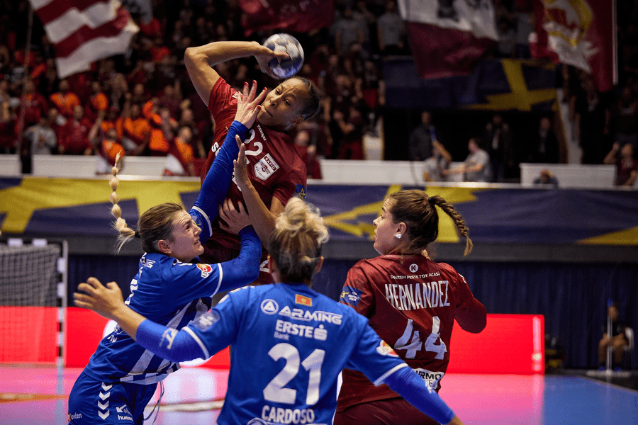 Victorie clară a Rapidului cu Buducnost. Rapidistele au stabilit și un nou record incredibil în Liga Campionilor. Giuleștencele sunt în cărți pentru „sferturi”