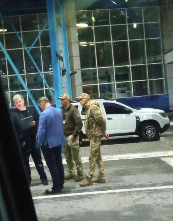 Petro Poroşenko a fost împiedicat să iasă din Ucraina pentru a se duce la Adunarea Parlamentară a NATO foto twitter / Rava Ruska