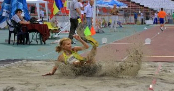 ATLETISM: Cristina Bujin s-a clasat pe locul 7 în finala de triplusalt