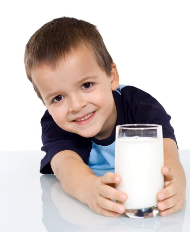 
    Laptele este un aliment nutritiv, dar şi o sursă de hidratare. (Foto: Shutterstock)  