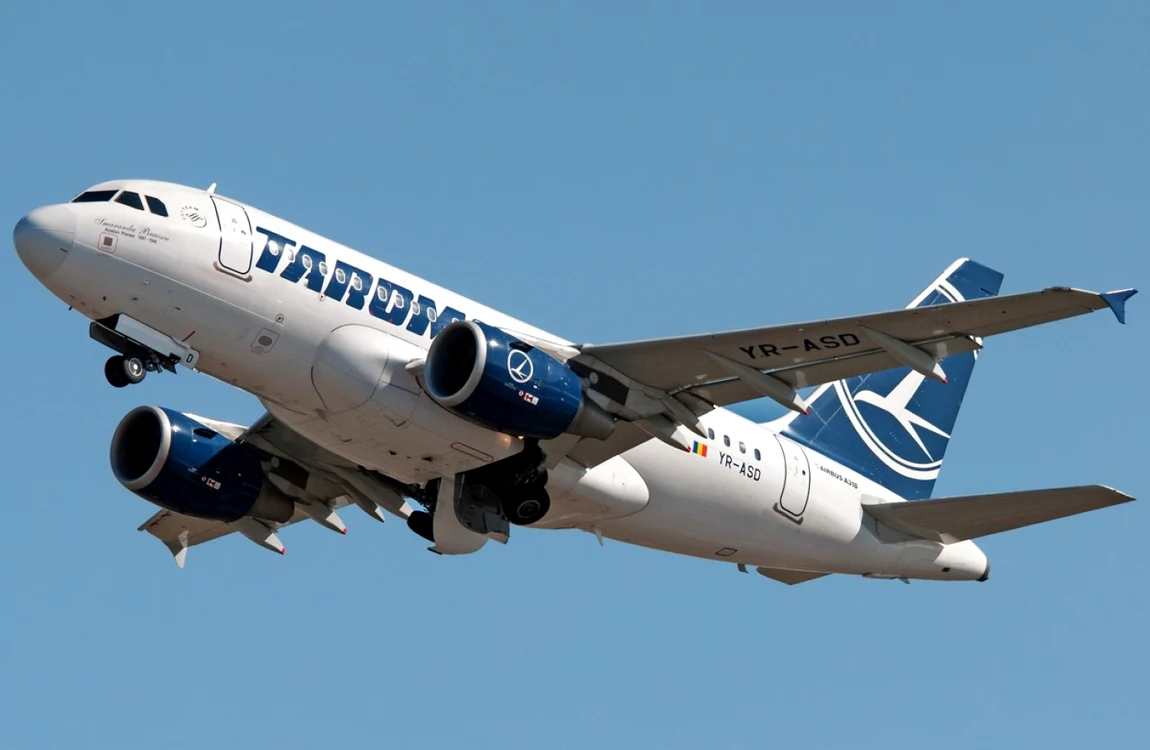 avion tarom airbus a318 foto adrian radulescu