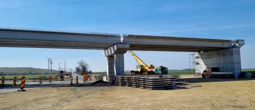 Lucrări la pasajele şoselei de centură Timişoara-Sud FOTO DRDP Timişoara