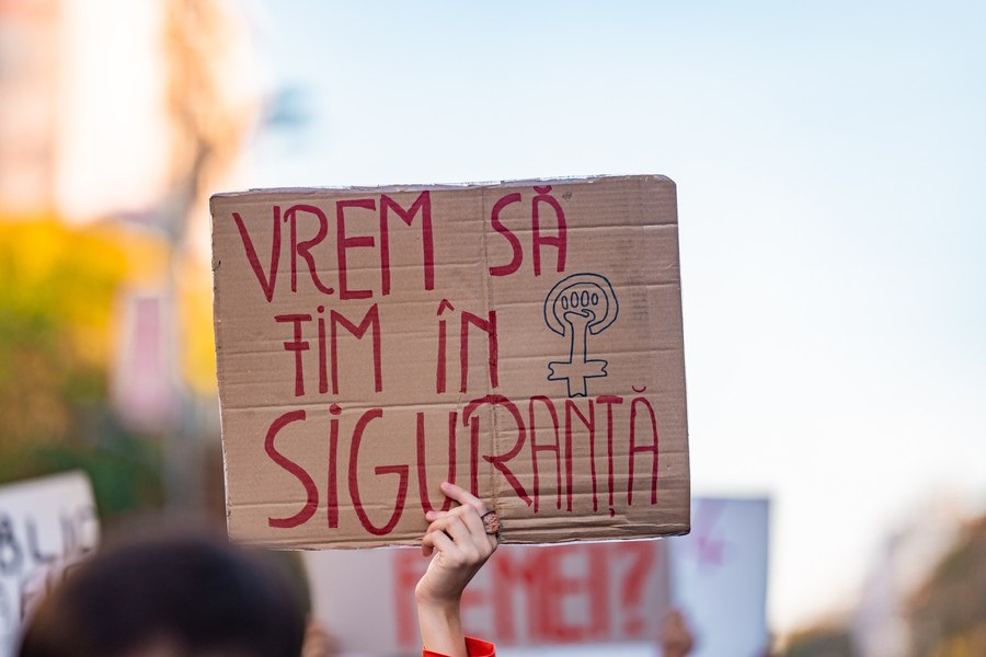 Marșul „Împreună pentru siguranța femeilor” 2023 are loc în opt orașe simultan | VIDEO