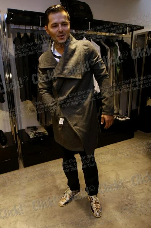 
    Cosmin Olăroiu va debuta pe banca naţionalei Arabiei Saudite la Cupa Asiei  