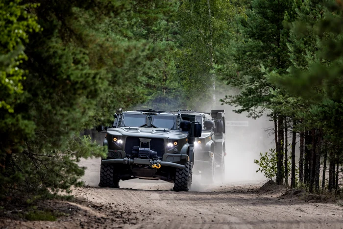 MApN ar putea alege blindate americane FOTO oshkoshdefense.com