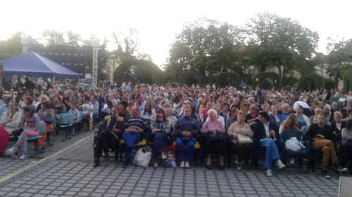 "Scripcarul pe acoperiş" în Parcul Rozelor