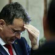 DECLARATII MOSTEANU RETRAGERE 06 INQUAM Photos Octav Ganea jpg