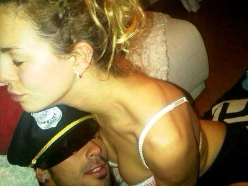 Lavezzi şi iubita sa, Yanina