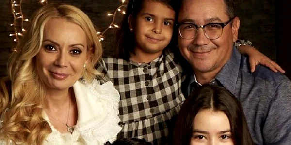 Victor Ponta și Daciana Sârbu au o familie de vis Foto Facebook
