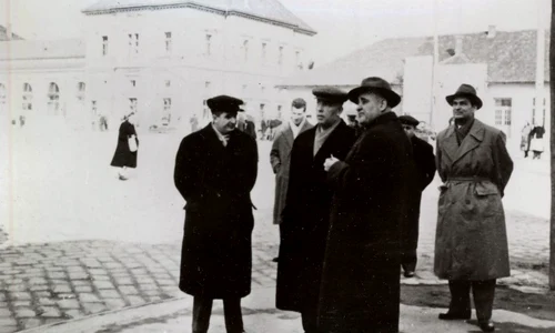 Gheorghe Gheorghiu-Dej și Nicolae Ceaușescu, vizită la Cluj (© „Fototeca online a comunismului românesc”, cota: 4/1960)