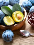Gem de prune  Sursa foto shutterstock 1810091662 jpg