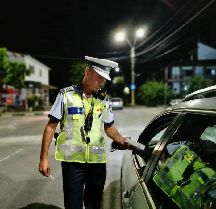 Poliţia din două judeţe caută bărbatul dispărut FOTO Arhivă