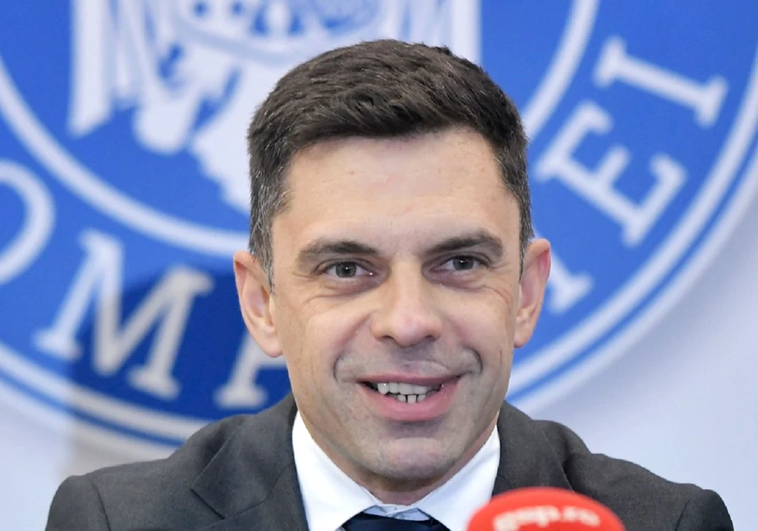 Eduard Novak, ministrul Sporturilor din România din partea UDMR. FOTO: Arhiva Adevărul