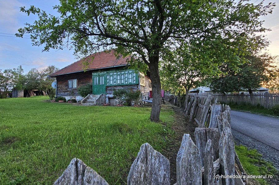 Secretele celor mai mici zece comune din România. Cât de atractive sunt „satele de buzunar”, locuite de câteva familii