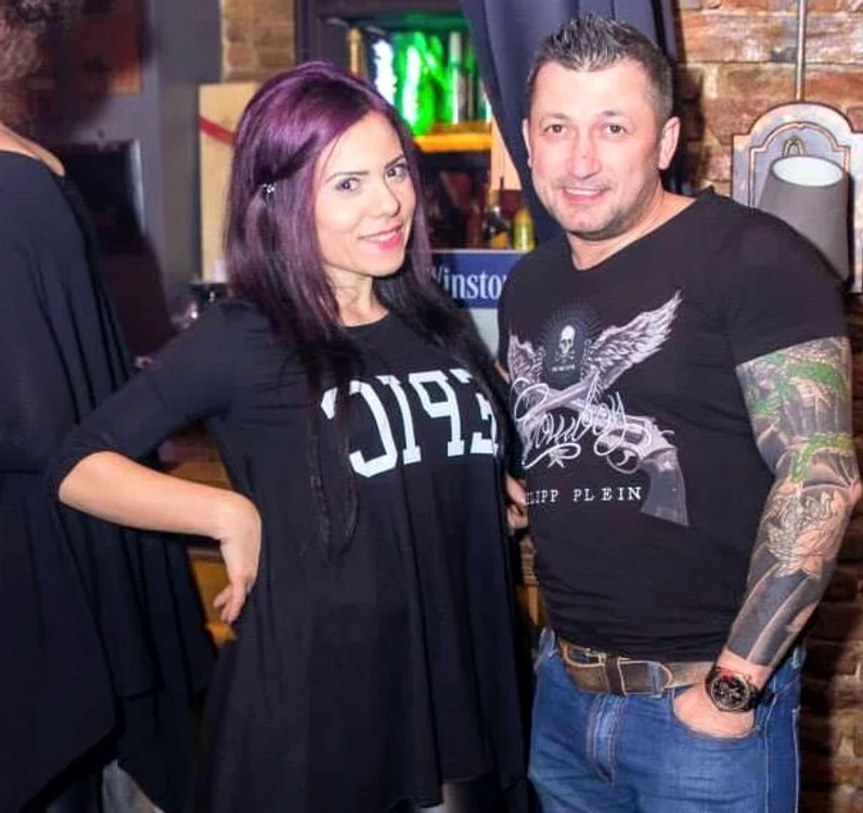 Florin Bamboo şi soţia lui se ocupă de ţinutele maneliştilor  