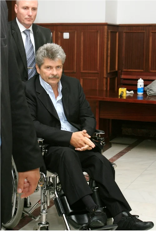 Miliardarul român a folosit Investprivatbank pentru a spăla bani