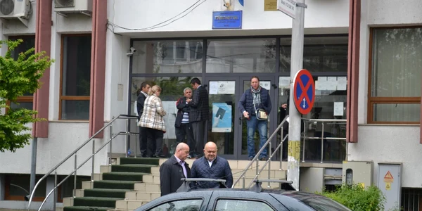 Oamenii de afaceri băcăuani sunt audiaţi la Parchetul Judecătoriei Bacău