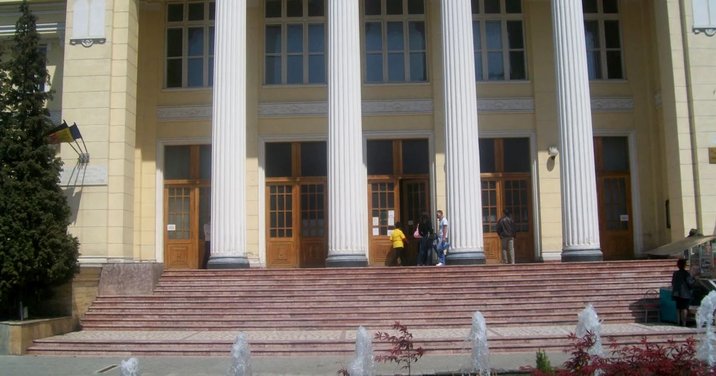 La Tribunalul Valcea, preşedintele este unul dintre cei mai bine platiti judecatori din Romania