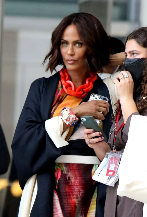 Nicole Ari va juca rolul Samanthei Jones, în locul lui Kim