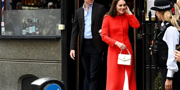 william si catherin printl si printesa de wales viziteaza un bar din soho, londra foto epa efe jpg