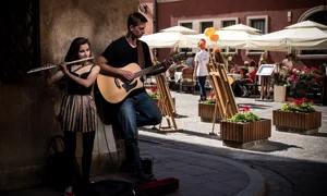 people g12074d829 1280 jpg