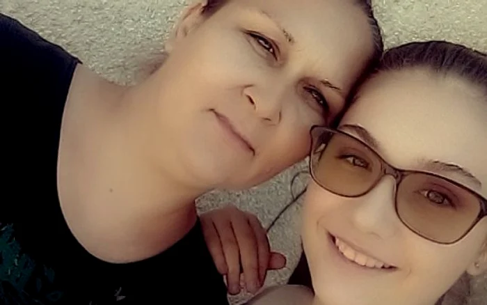 mama si fiica luncariu