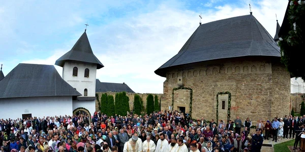 Manastirea Hadâmbu Foto Constantin Ciofu Mitropolia Moldovei si Bucovinei jpg
