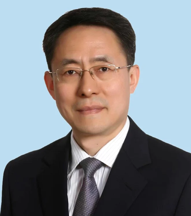 E. S. HAN Chunlin, Ambasador Extraordinar și Plenipotențiar al Republicii Populare Chineze
