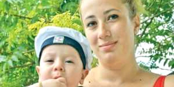 Ileana Benga a înfrânt durerea amintirilor de la Giuleşti şi a adus pe lume, acum o jumătate de an, un bebeluş sănătos