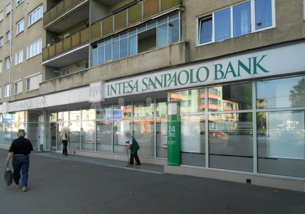 Intesa Sanpaolo SpA este cea mai mare bancă din Italia, Foto: Arhivă Adevărul