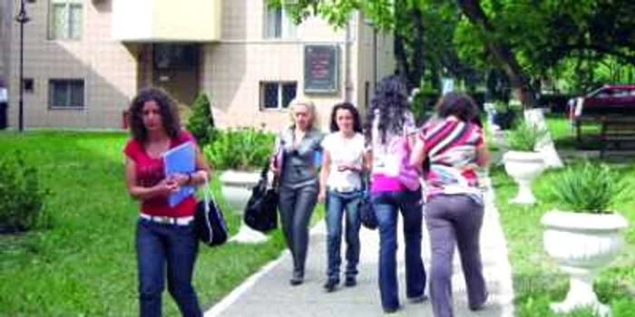 Merită să faci a doua facultate?