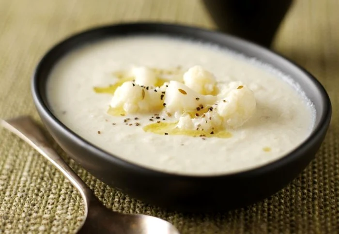 
    Încearcă această reţetă de supă-cremă de conopidă!clickpoftabuna.ro  