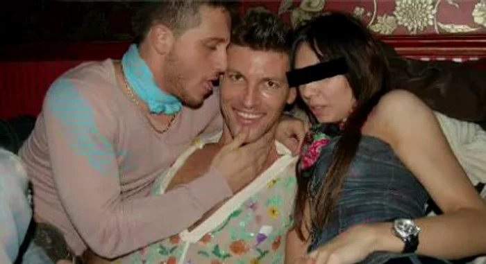 Vali Pungă şi Andrei Jilavu au fost surprinşi în ipostaze compromiţătoare (captură: Acasă TV)