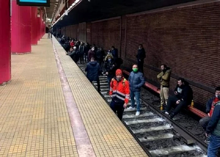 
    Sindicaliștii au blocat liniile de tren  