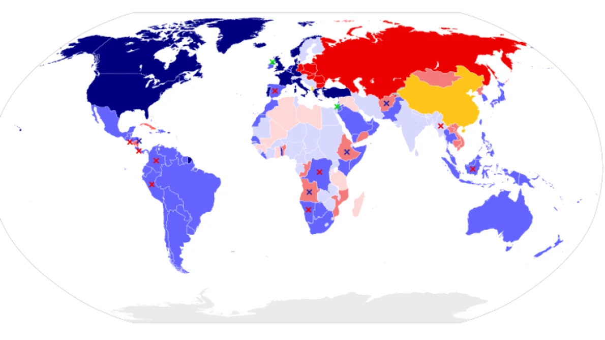 Istoria declinului şi prăbuşirii imperiilor png