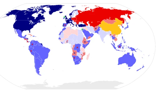 Istoria declinului şi prăbuşirii imperiilor png