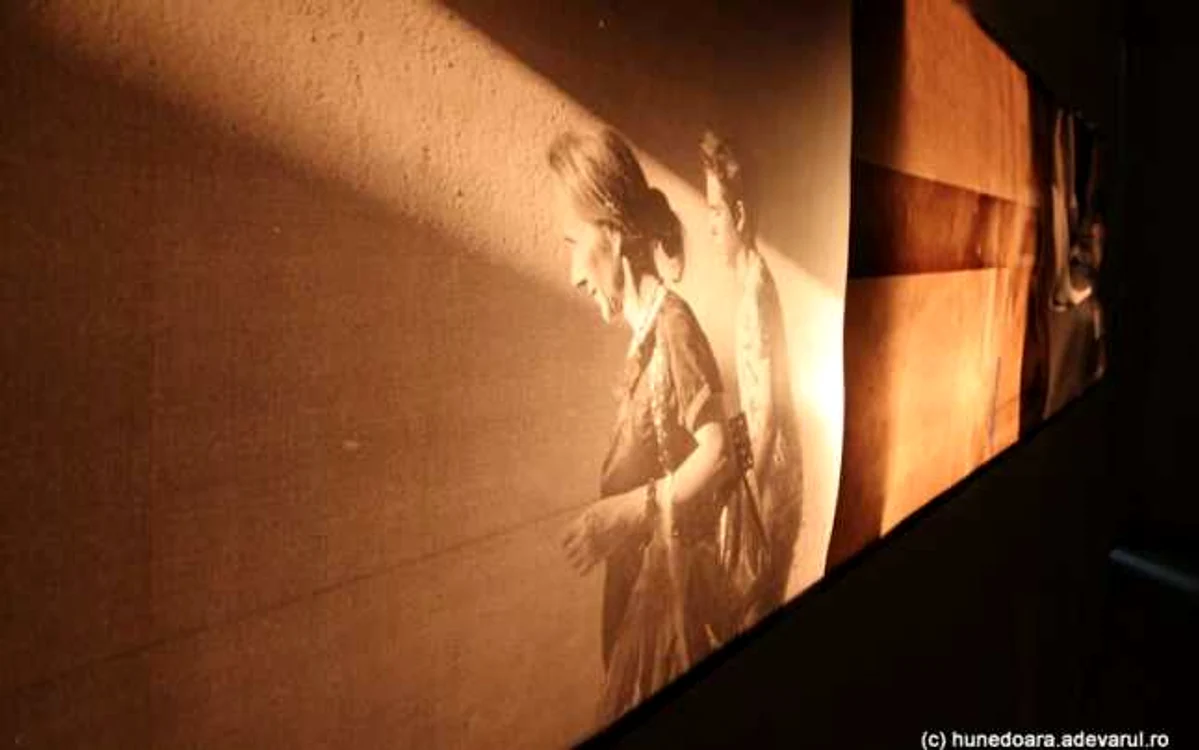Expoziţie de fotografie în Hunedoara. Imaginile sunt realizate de Daniel Bocşe şi Ana Iancu.