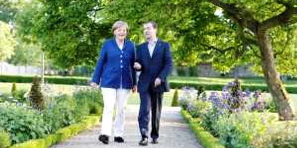 Anul trecut la Castelul Meseberg, cancelarul Angela Merkel a discutat cu preşedintele Medvedev şi despre viitorul Transnistriei