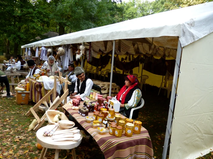 Târgul are loc în Crângul Petrești FOTO: Ștefan Borcea