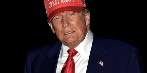 Donald Trump cu șapcă MAGA FOTO Profimedia